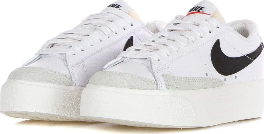 Nike-Scarpa-Bassa-Donna-W-Blazer-Low-Platform-White/black/sail/team-Orange-da-donna