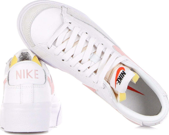 Nike-Scarpa-Bassa-Donna-W-Blazer-Low-Platform-White/pink-Glaze/summit-White/black-da-donna