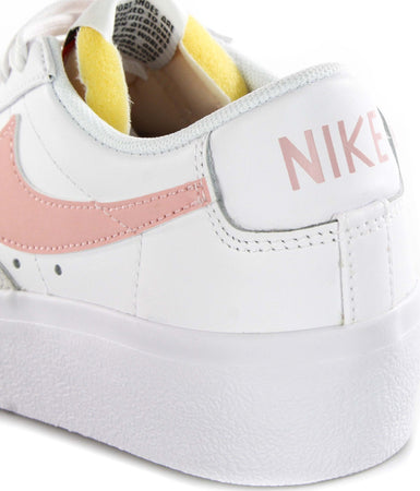 Nike-Scarpa-Bassa-Donna-W-Blazer-Low-Platform-White/pink-Glaze/summit-White/black-da-donna
