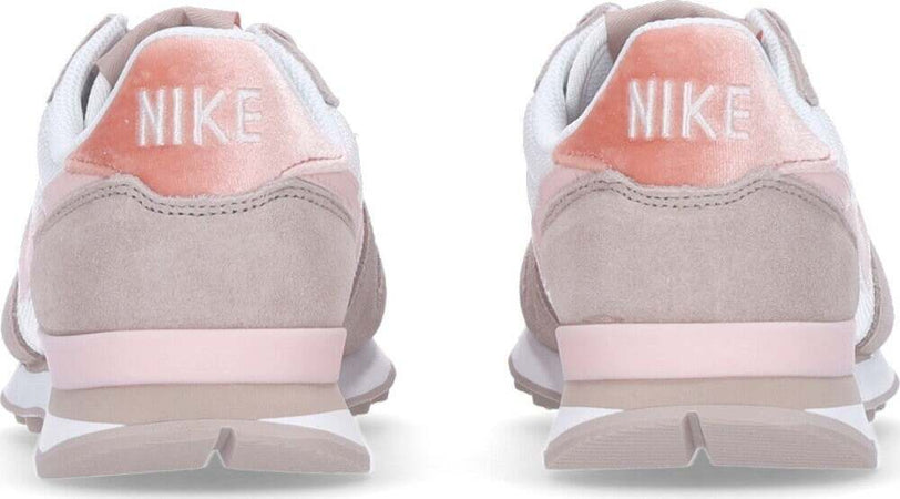 Nike-Scarpa-Bassa-Donna-W-Internationalist-Summit-White/atmosphere/fossil-Stone-da-donna