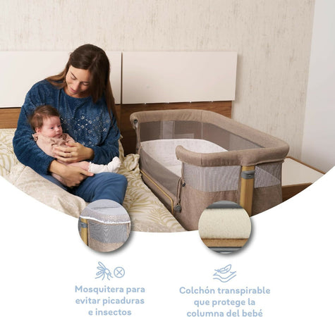 MS Sleepy - Culla Neonato Fianco Letto, Compatibile Con Diversi Letti, Altezza Regolabile, Inclinabile, Buona Circolazione Dell'Aria, Materasso E Borsa Inclusi, Zanzariera di serie inclusa, lacci inclusi, colore BEIGE con effetto legno