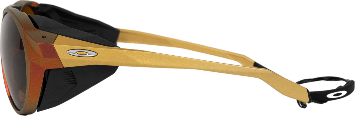 OAKLEY-Clifden-in-Matte-Red-Gold-Colorshift-da-uomo