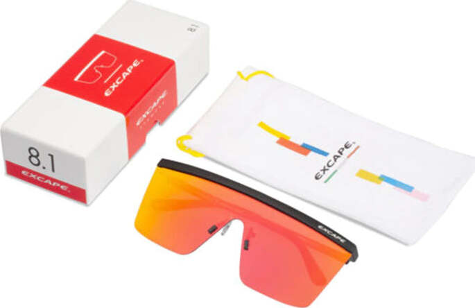 Occhiali Da Sole Unisex Excape 8.1 Montatura Nera Lenti Rosse Specchiate Occhiali Da Sole Stile Metropolitano Protezione Uv400 Con Astuccio Moda/Uomo/Accessori/Occhiali e accessori/Occhiali da sole You Store - Messina, Commerciovirtuoso.it