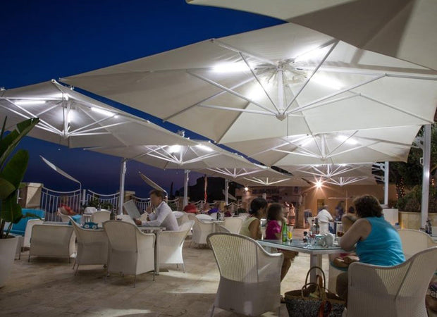 Ombrellone quadrato professionale con palo laterale "Galileo Maxi" in alluminio da esterno "Made In Italy"