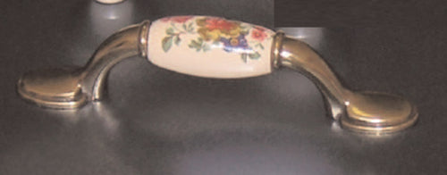 ORECA---1-MANIGLIA-IN-PORCELLANA-BIANCA-CON-FIORE-INTERASSE-74mm