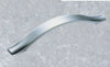 ORECA---1-MANIGLIA-PIATTA-AD-ARCO-IN-ZAMA-SATINATA-133X96-mm