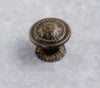 ORECA---1-POMOLO-STILE-ANTICO-CON-ROSETTA-IN-OTTONE-D.-20X15mm