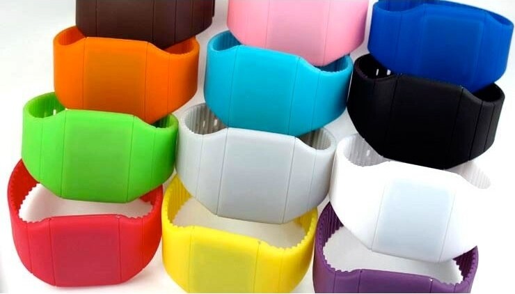 OROLOGIO DA POLSO A LED TOUCHSCREEN UNISEX UOMO DONNA COLORATO IN SILICONE Moda/Donna/Orologi/Orologi da polso Trade Shop italia - Napoli, Commerciovirtuoso.it