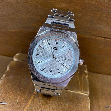 Orologio Da Polso Zcc Uomo Analogico Al Quarzo Data Elegante Silver Fondo Bianco Moda/Uomo/Orologi/Orologi da polso Trade Shop italia - Napoli, Commerciovirtuoso.it