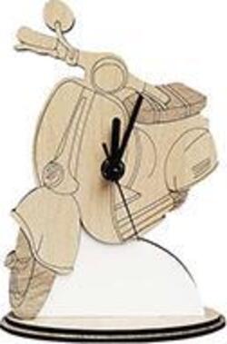 Orologio in legno mdf sagomato con base, vari personaggi. Misure cm. 15 X 18 h. ca. Casa e cucina/Decorazioni per interni/Orologi/Orologi da parete MagiediNatale.it - Altamura, Commerciovirtuoso.it