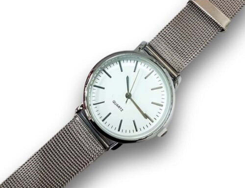 Orologio Polso Donna Analogico Quarzo Moderno Fashion Casual Silver Fondo Bianco Abbigliamento e Accessori > Orologi e gioielli > Orologi Donna Trade Shop italia - Napoli, Commerciovirtuoso.it