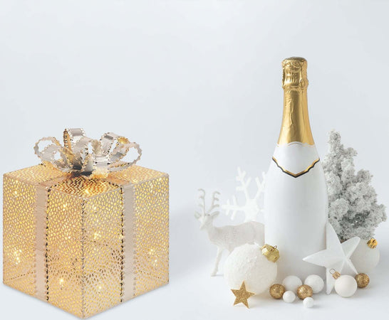 Pacco regalo cubico scatola decorazione natalizia addobbo luminoso con led color champagne Casa e cucina/Decorazioni per interni/Addobbi e decorazioni per ricorrenze/Decorazioni natalizie/Luci natalizie/Catene luminose per esterni MagiediNatale.it - Altamura, Commerciovirtuoso.it