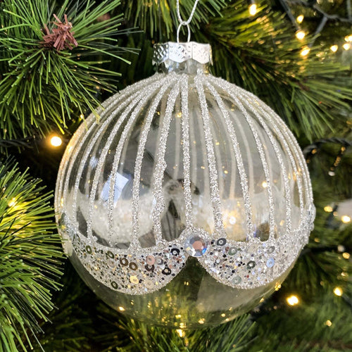 Pallina in vetro con paillettes silver per albero di natale sfera particolare Casa e cucina/Decorazioni per interni/Addobbi e decorazioni per ricorrenze/Decorazioni natalizie/Addobbi e decorazioni/Palle e palline MagiediNatale.it - Altamura, Commerciovirtuoso.it