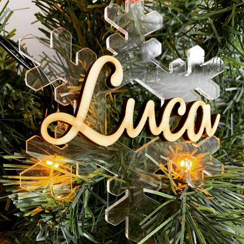 Pallina personalizzabile per albero di natale in plexiglass con nome o logo da Ø 10 cm Casa e cucina/Decorazioni per interni/Addobbi e decorazioni per ricorrenze/Decorazioni natalizie/Addobbi e decorazioni/Palle e palline MagiediNatale.it - Altamura, Commerciovirtuoso.it
