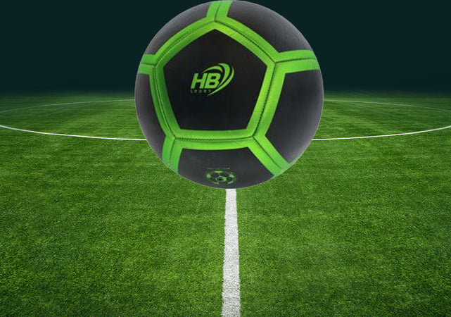 Pallone Palla Da Calcio Calcetto Nero E Verde 21 Cm Gioco Gara Allenamento 06565 Sport e tempo libero/Sport/Calcio/Palloni/Palloni da allenamento Trade Shop italia - Napoli, Commerciovirtuoso.it