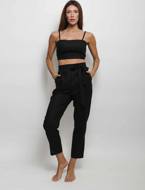 Pantalone-con-pinces-nero