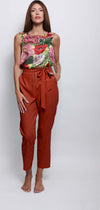 Pantalone-con-pinces-nero
