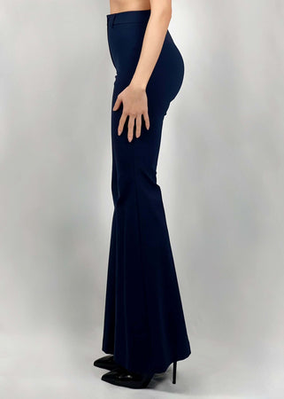Pantaloni-a-zampa-blu