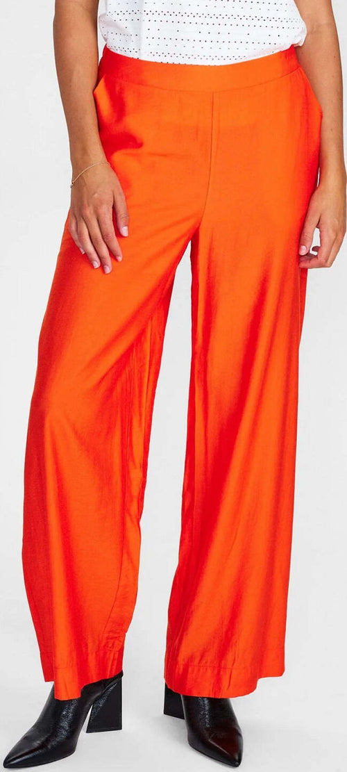 Pantaloni Donna Numph Nupil Gamba Larga Moda/Donna/Abbigliamento/Pantaloni Snotshop - Roma, Commerciovirtuoso.it