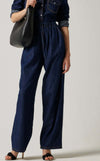 Pantaloni-fingere-blu-denim