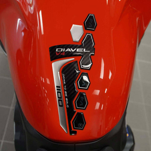 Paraserbatoio-Adesivo-3D-Protezione-moto-compatibile-con-Ducati-Diavel-v4-2023