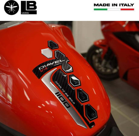 Paraserbatoio-Adesivo-3D-Protezione-moto-compatibile-con-Ducati-Diavel-v4-2023
