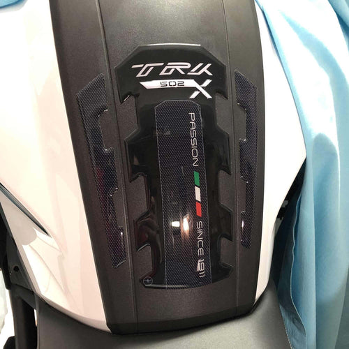 Paraserbatoio-adesivo-3D-serbatoio-moto-compatibile-Benelli-TRK-502x---nero