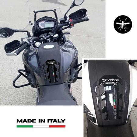 Paraserbatoio-adesivo-3D-serbatoio-moto-compatibile-Benelli-TRK-502x---nero
