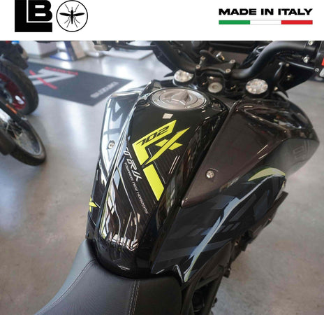 Paraserbatoio-adesivo-protezione-serbatoio-compatibile-con-Benelli-TRK-702x