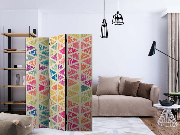 Paravento-Letters-nad-Triangles-[Room-Dividers]