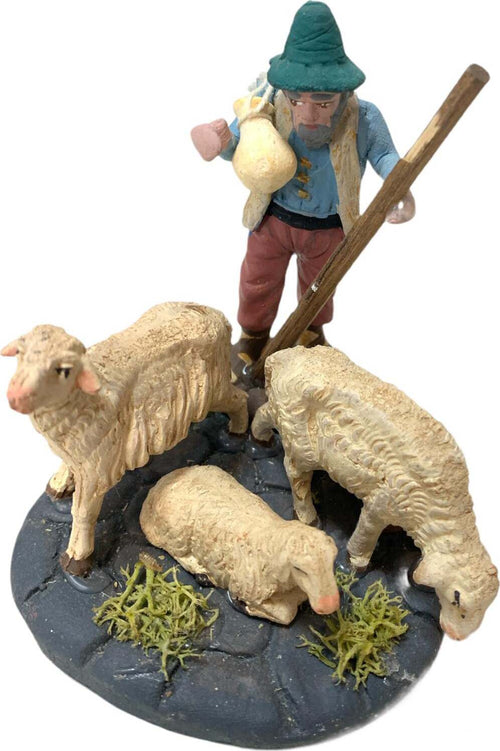 Pastore con pecore statuetta in terracotta artigianale per presepe napoletano da h 10 cm Casa e cucina/Decorazioni per interni/Addobbi e decorazioni per ricorrenze/Decorazioni natalizie/Presepi/Statuine e fondali per il presepe MagiediNatale.it - Altamura, Commerciovirtuoso.it