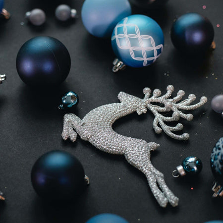 Pendente natalizio renna che vola argento 23 cm per albero di Natale Casa e cucina/Decorazioni per interni/Addobbi e decorazioni per ricorrenze/Decorazioni natalizie/Addobbi e decorazioni/Palle e palline MagiediNatale.it - Altamura, Commerciovirtuoso.it