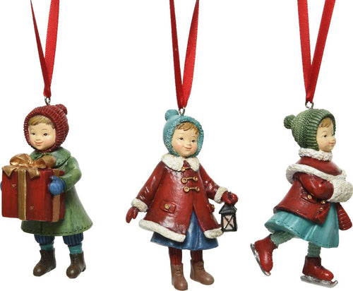 Pendente per albero di Natale in plastica Bambine con regali e cappellino da 9,8 cm Casa e cucina/Decorazioni per interni/Addobbi e decorazioni per ricorrenze/Decorazioni natalizie/Addobbi e decorazioni/Palle e palline MagiediNatale.it - Altamura, Commerciovirtuoso.it