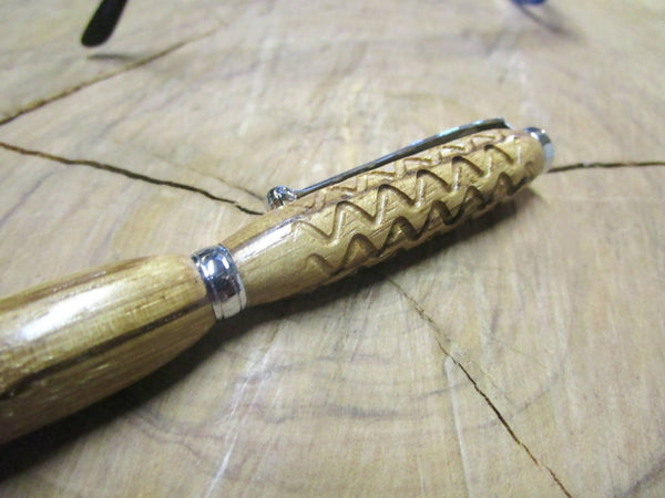 Penna In Legno Di Zebrano, Modello Slime Line Cromo Con Intagli Zigrinati Fiartwood