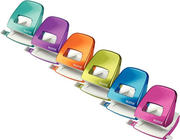 Perforatore 5008 New NeXXt WOW - passo 8 cm - massimo 30 fogli - 2 fori - viola metallizzato - Leitz Cancelleria e prodotti per ufficio/Archivio ufficio e accessori per scrivania/Spillatrici e perforatrici/Perforatrici Eurocartuccia - Pavullo, Commerciovirtuoso.it