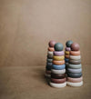 Piramide Anelli Mushie Rustic Giochi e giocattoli/Giochi da tavola di società e accessori/Giochi da tavolo/Giochi da impilare La Casa Del Bebè - Napoli, Commerciovirtuoso.it