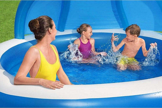 Piscina Familiare 241x241x140 Cm Gonfiabile Rotonda Con Tettuccio Seduta 54337 Giochi e giocattoli/Sport e giochi all'aperto/Giochi aquatici e piscine per bambini/Canotti e gonfiabili galleggianti Trade Shop italia - Napoli, Commerciovirtuoso.it