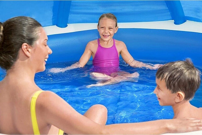 Piscina Familiare 241x241x140 Cm Gonfiabile Rotonda Con Tettuccio Seduta 54337 Giochi e giocattoli/Sport e giochi all'aperto/Giochi aquatici e piscine per bambini/Canotti e gonfiabili galleggianti Trade Shop italia - Napoli, Commerciovirtuoso.it