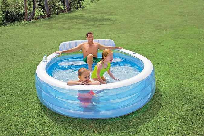 Piscina Family Con Poltrona Swim Center Gonfiabile 229x218x79cm A 3 Anelli 57190 Giochi e giocattoli/Sport e giochi all'aperto/Giochi aquatici e piscine per bambini/Canotti e gonfiabili galleggianti Trade Shop italia - Napoli, Commerciovirtuoso.it