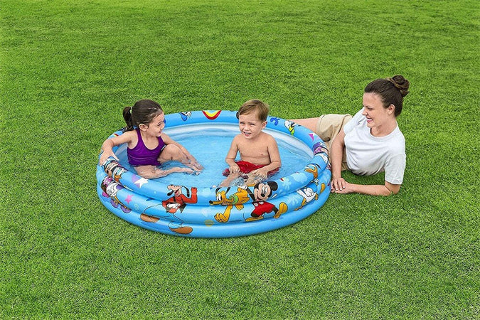 Piscina Gonfiabile 3 Anelli 122 X 25 Cm Topolino Mickey Mouse Per Bambini 91007 Giochi e giocattoli/Sport e giochi all'aperto/Giochi aquatici e piscine per bambini/Canotti e gonfiabili galleggianti Trade Shop italia - Napoli, Commerciovirtuoso.it