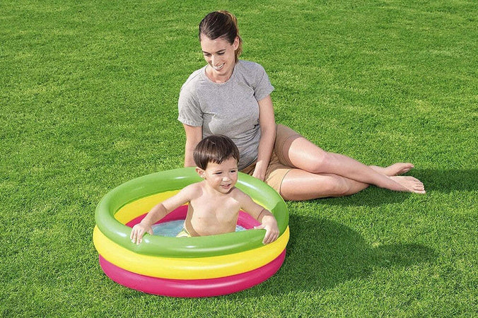 Piscina Gonfiabile Tonda Summer Piscinetta Per Bambini A 3 Anelli 70x24cm 51128 Giochi e giocattoli/Sport e giochi all'aperto/Giochi aquatici e piscine per bambini/Canotti e gonfiabili galleggianti Trade Shop italia - Napoli, Commerciovirtuoso.it