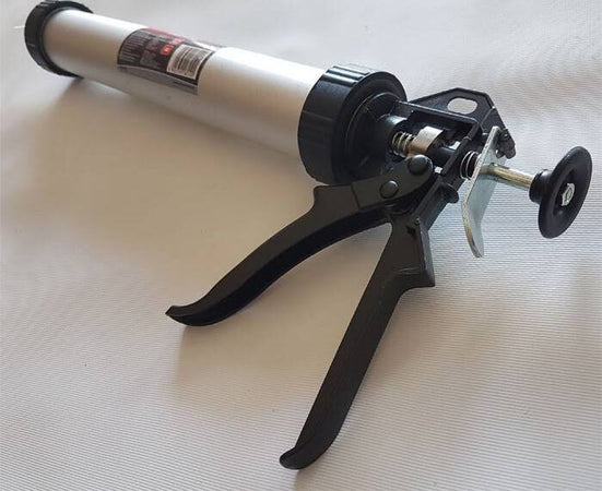 Pistola professionale a frizione per sigillanti e grasso con corpo in alluminio Fai da te/Ferramenta/Adesivi e sigillanti/Silicone La Zappa - Altamura, Commerciovirtuoso.it