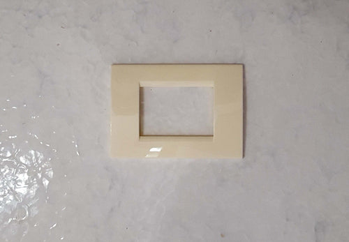 PLACCA AVORIO IN ABS PER SCATOLE RETTANGOLARI SERIE SOFT 2/3/4/7 POSTI