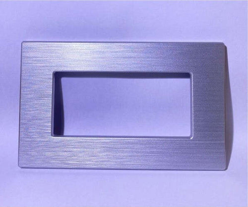 Placca Dynamic 3 4 6m Tecnopolimero Satinato Argento Compatibile Bticino Axolute Fai da te/Materiale elettrico/Placche/Placche per interruttori Trade Shop italia - Napoli, Commerciovirtuoso.it