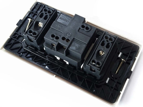 PLACCA PLACCHETTA 3 POSTI COMPLETA 2 PRESE BIPASSO 1 PRESA SHUKO INCASSO 504  Trade Shop italia - Napoli, Commerciovirtuoso.it