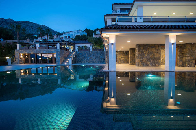 Plafoniera Led Pelps Bianca 18W Ac12V 1122Lm 5700K Ip68 25,5X7Cm Illuminazione/Illuminazione per interni/Lampadari lampade a sospensione e plafoniere/Plafoniere Led Mall Home - Napoli, Commerciovirtuoso.it