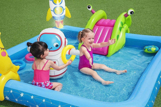 Play Center Piccolo Astronauta Gonfiabile 228x206x84 Cm Piscina Giardino 53126 Giochi e giocattoli/Sport e giochi all'aperto/Giochi aquatici e piscine per bambini/Canotti e gonfiabili galleggianti Trade Shop italia - Napoli, Commerciovirtuoso.it