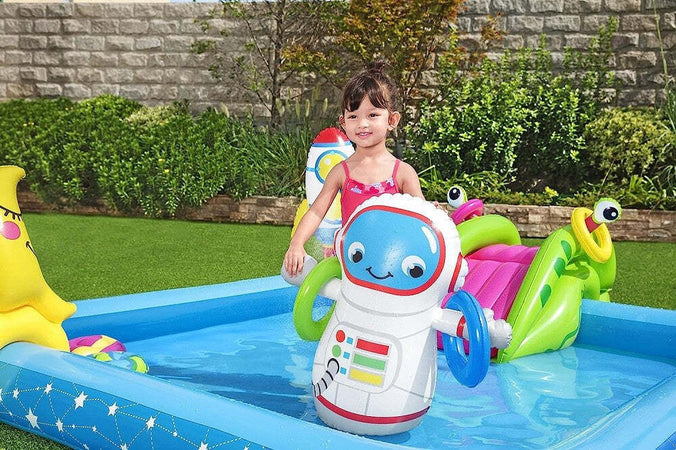 Play Center Piccolo Astronauta Gonfiabile 228x206x84 Cm Piscina Giardino 53126 Giochi e giocattoli/Sport e giochi all'aperto/Giochi aquatici e piscine per bambini/Canotti e gonfiabili galleggianti Trade Shop italia - Napoli, Commerciovirtuoso.it