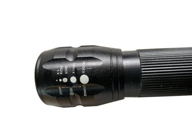 Torcia tascabile in metallo robusto con luce a led dimensioni 27 x 90 mm beast