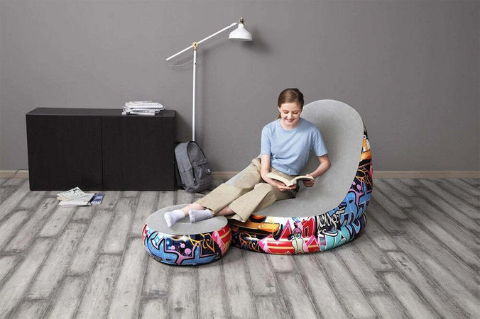 Poltrona Gonfiabile Comfort Cruiser Graffiti Lounge Sgabello 121x100x86cm 75076 Giochi e giocattoli/Sport e giochi all'aperto/Giochi aquatici e piscine per bambini/Canotti e gonfiabili galleggianti Trade Shop italia - Napoli, Commerciovirtuoso.it